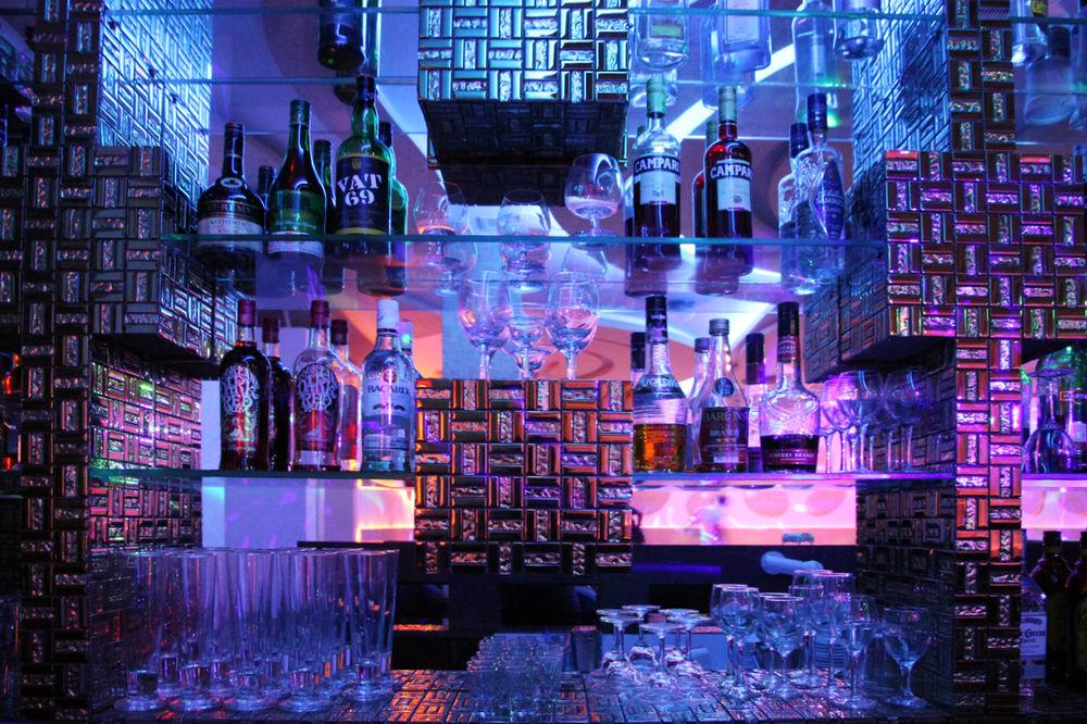נגומבו Royal Castle Hotel מראה חיצוני תמונה