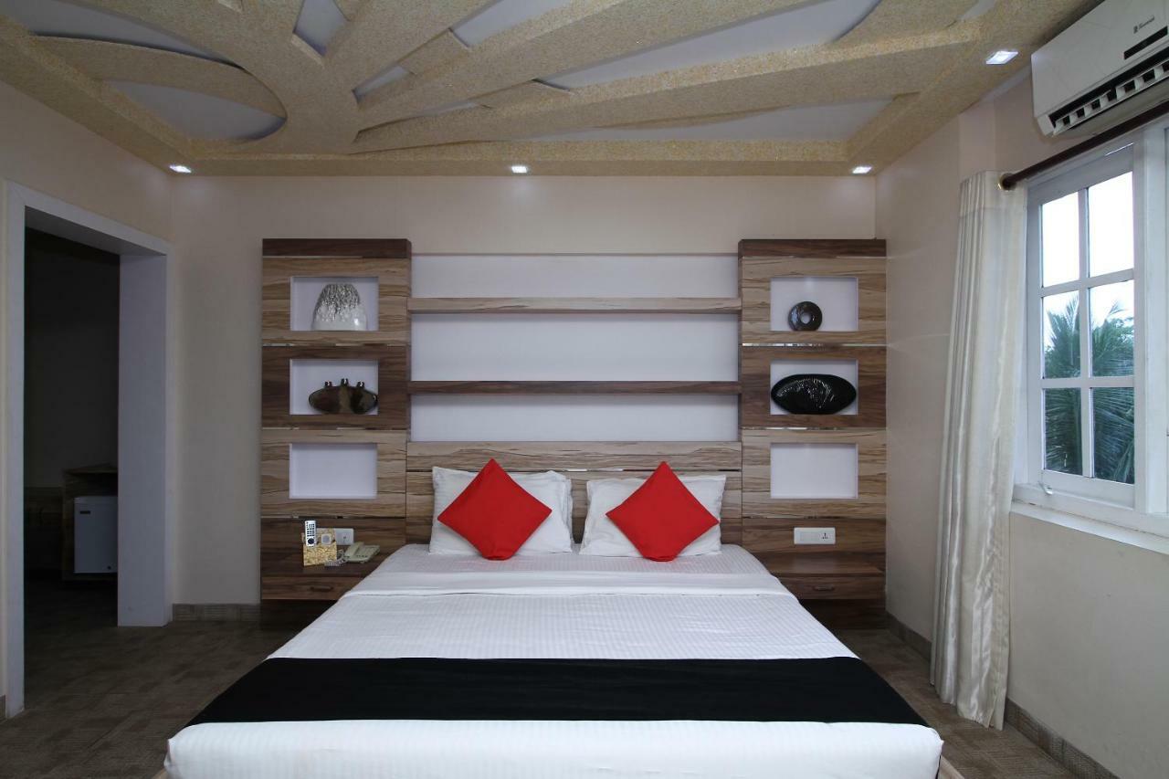 נגומבו Royal Castle Hotel מראה חיצוני תמונה